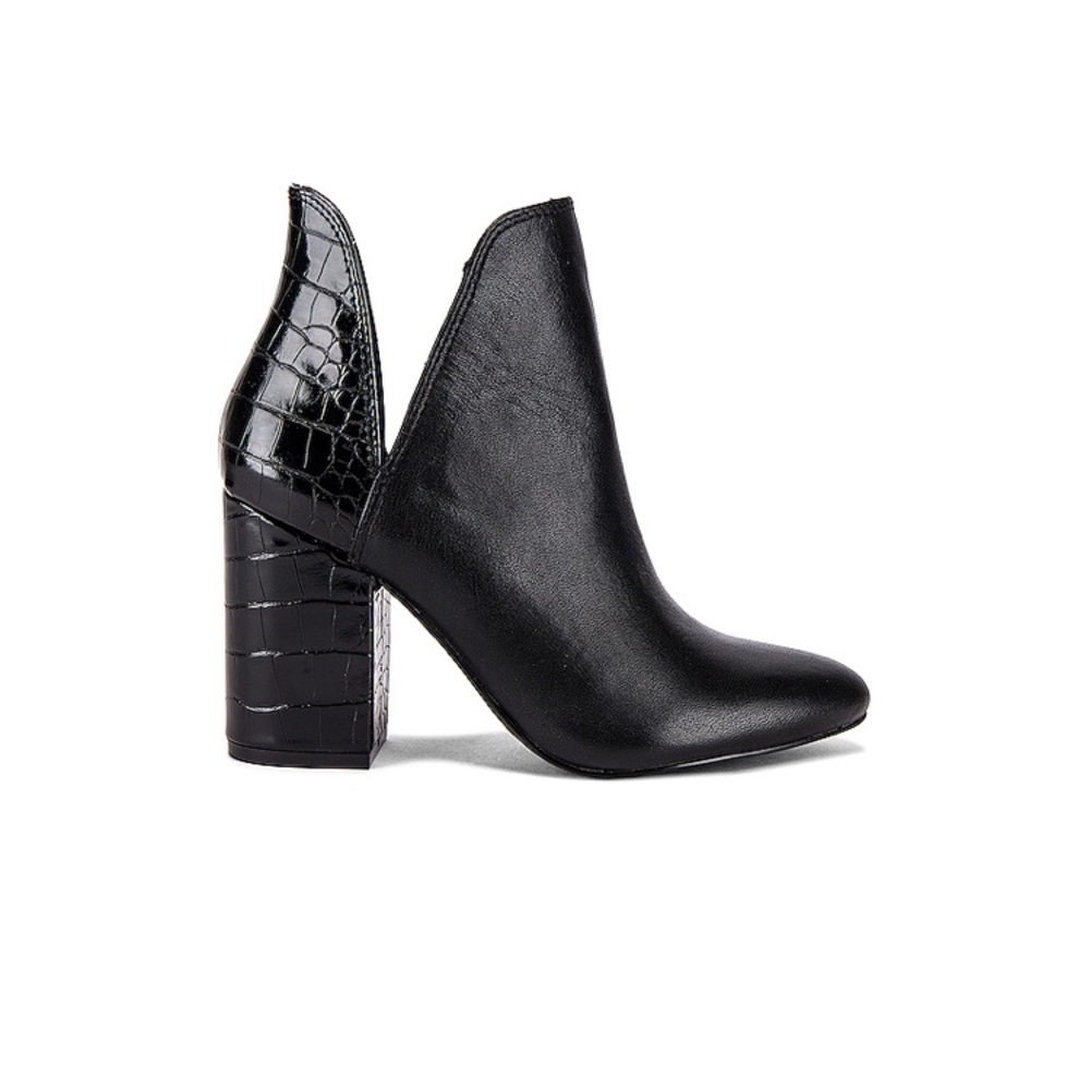 STEVE MADDEN Leather Snake Print Booties
